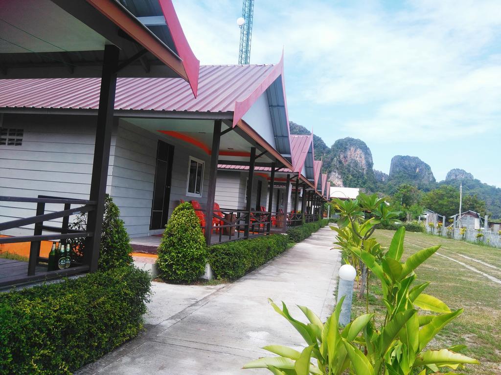 Отель Phi Phi Coralbay Экстерьер фото