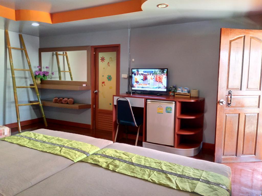 Отель Phi Phi Coralbay Экстерьер фото